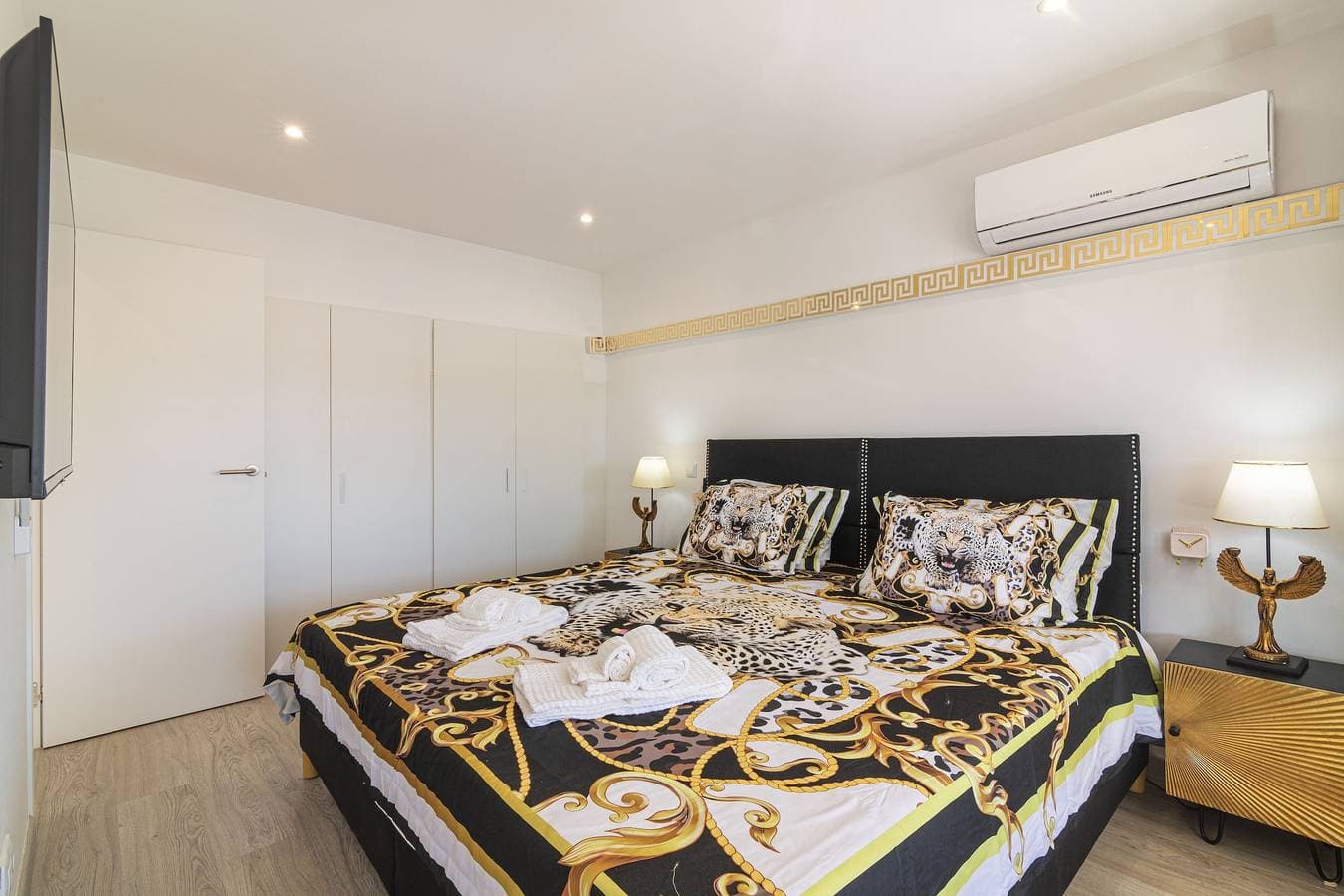 Foto 11 von 20: Duplex-Apartment T2 Montechoro mit Gemeinschaftspool, WLAN und Klimaanlage