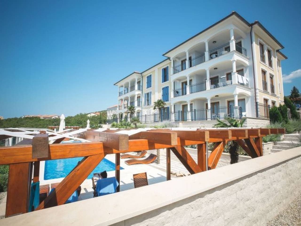 Wohnung "Zayml Povile" mit Blick auf das Wasser 1