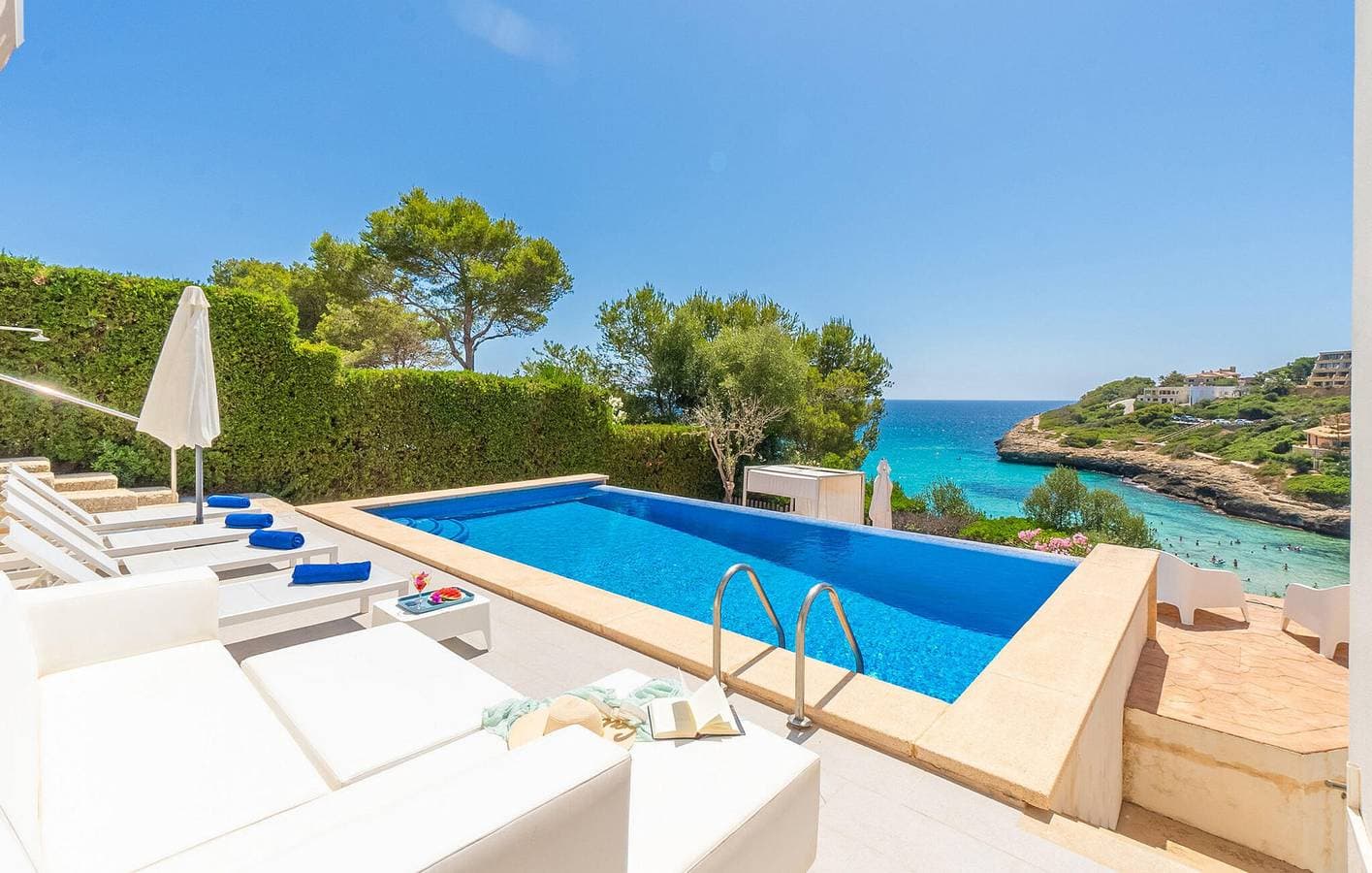 Foto 4 von 37: Luxus-Apartment mit Meerblick & Pool, 400m zum Strand Cala Anguila