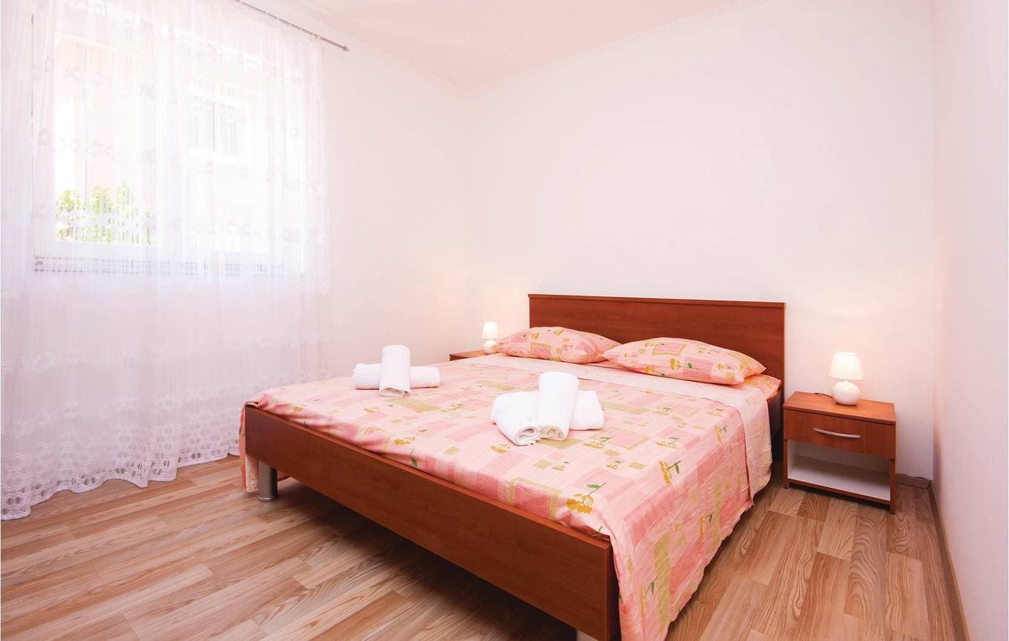 Foto 6 von 18: Gemütliche Ferienwohnung mit Terrasse, Küche und 1,5 km zum Strand