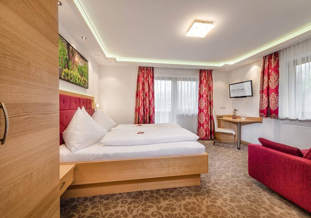 Foto 12 von 38: Doppelzimmer mit Balkon