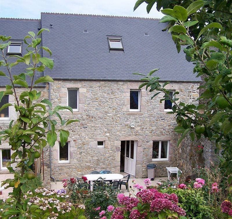 Ferienhaus mit Garten, Fernseher und Internet: In der Nähe von Gréville-Hague (1km) 1