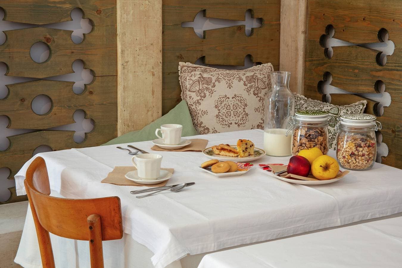 Foto 4 von 35: Zimmer 'Edelweiss Alp' mit Bergblick und Wi-Fi