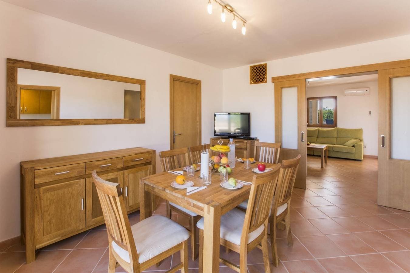 Foto 11 von 29: Short De Son Fideu – Moderne Villa auf dem Land mit Pool und in Strandnähe mit kostenloses WLAN