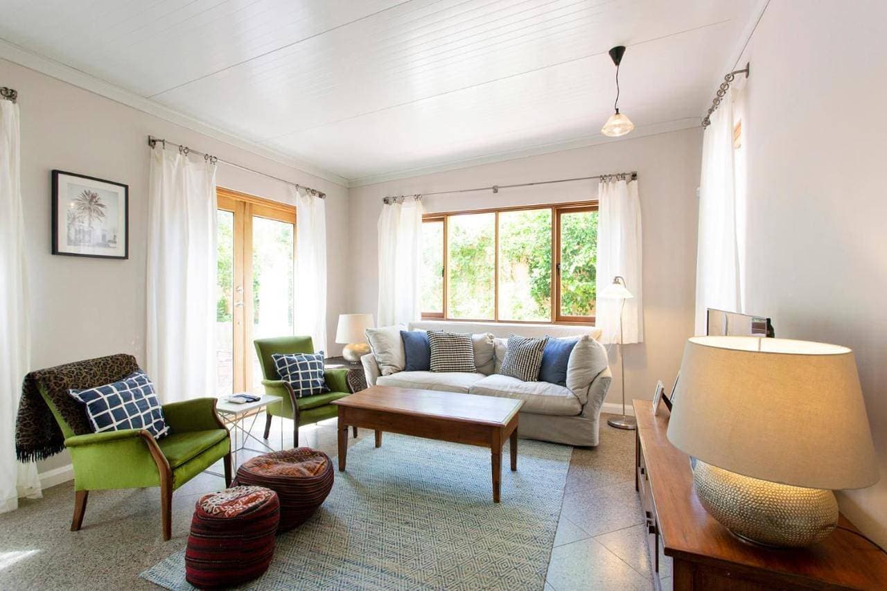 Solomon Street Cottage 1