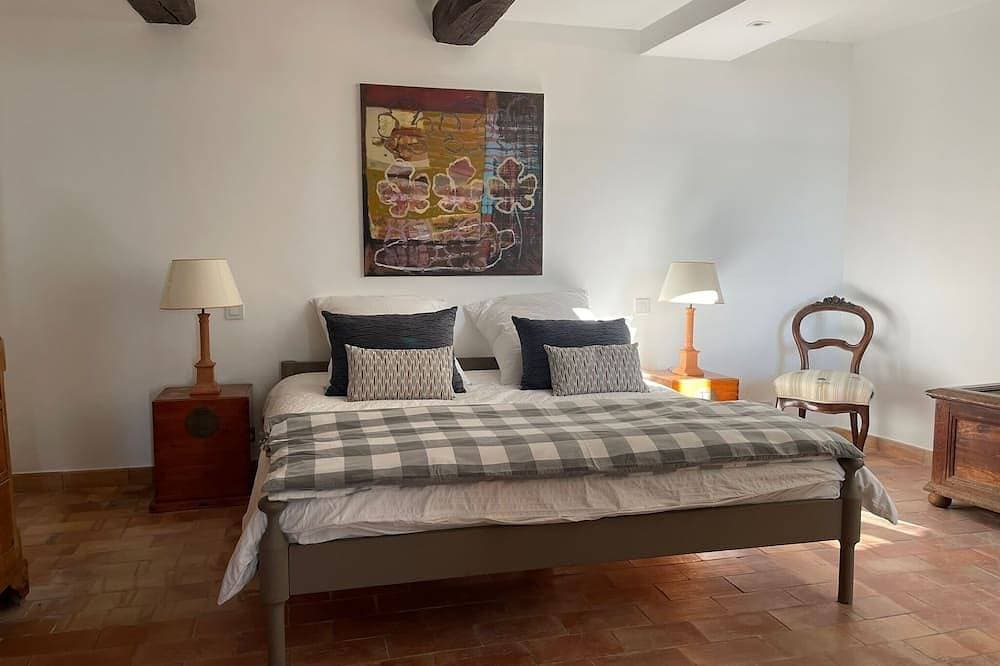 Foto 2 von 9: Charming And Luxurious Apartment