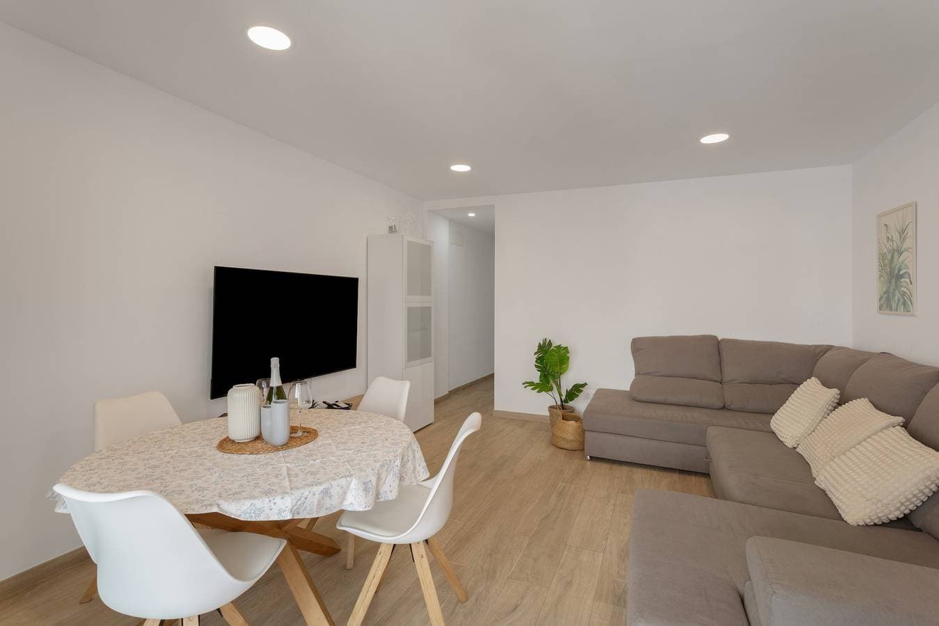 Foto 5 von 29: Ferienwohnung 'Lupama Suite' mit privatem Pool, WLAN und Klimaanlage