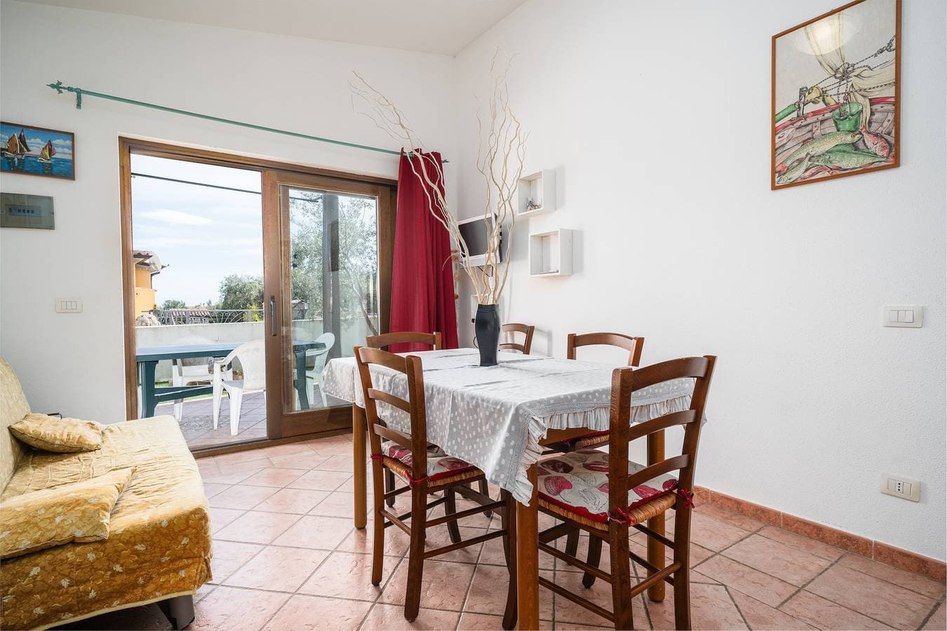 Foto 8 von 24: Ferienwohnung 'Rebecca' mit privater Terrasse und privatem Garten