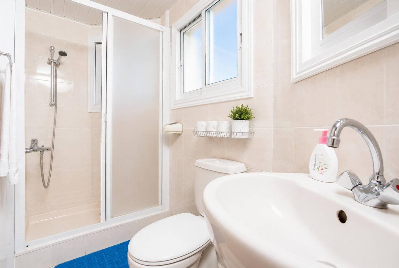 Foto 11 von 20: Villa für 6 Personen mit Meerblick