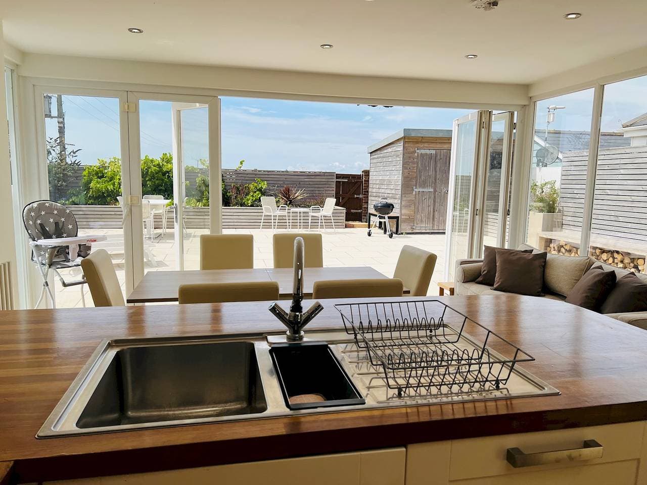 Foto 5 von 46: Ferienhaus für 6 Personen mit Terrasse