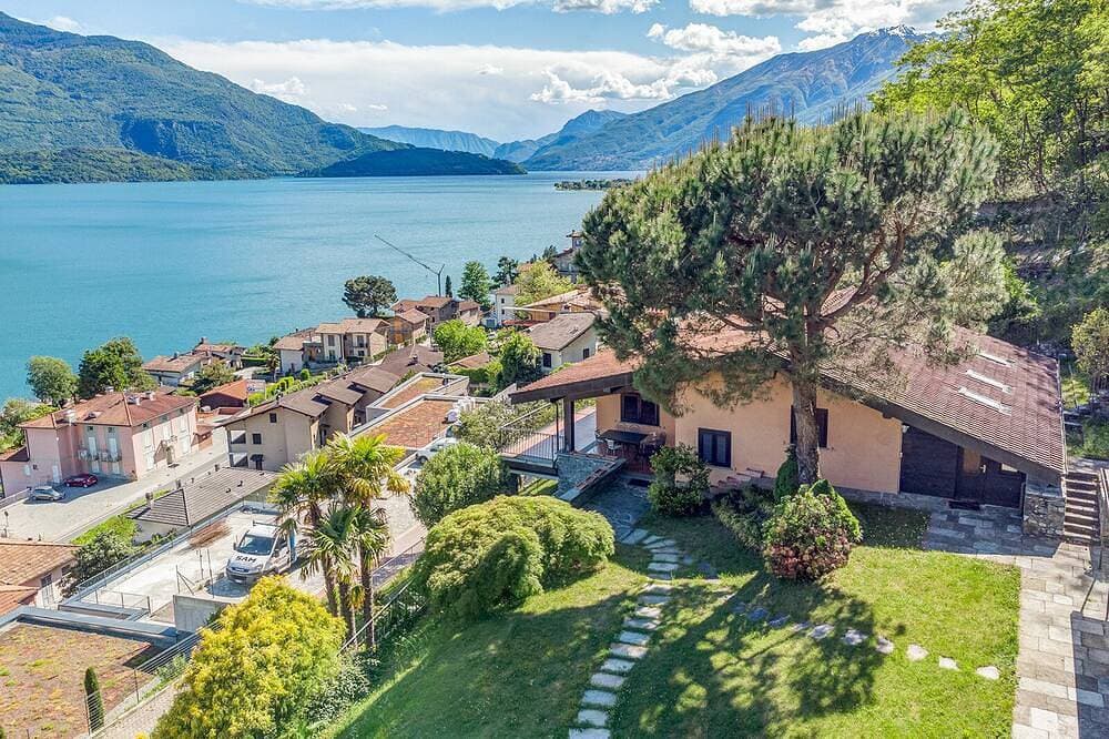 Foto 11 von 28: ... Privater beheizter Pool, 2500 m2 ... atemberaubender Seeblick