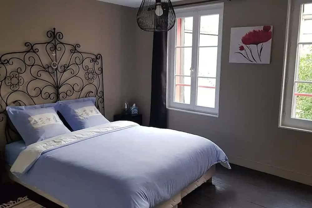 Foto 3 von 15: Appartement Typique de 54 m², Plein Centre au Calme