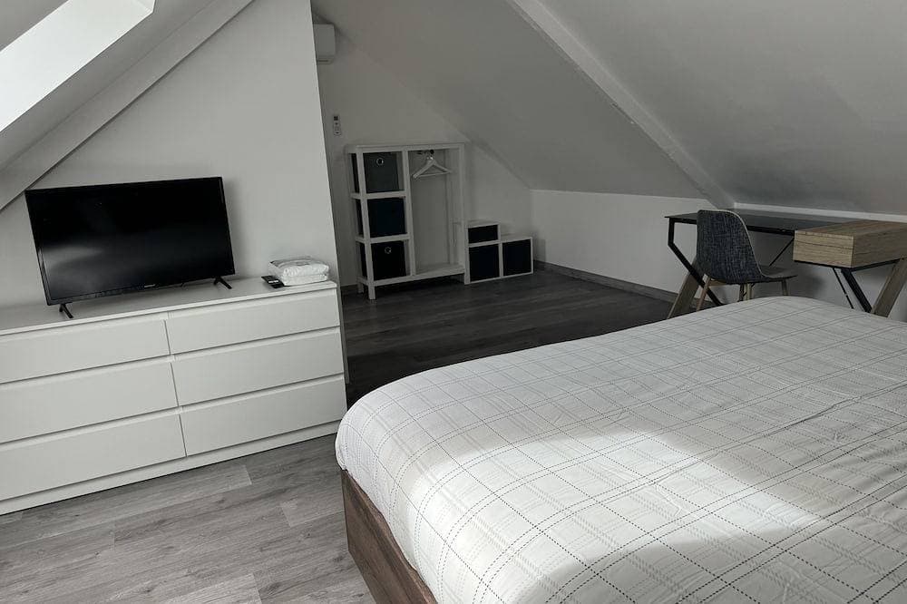 Foto 4 von 9: Maison de 3 Chambres, Cuisine Équipée, Terrasse sur Pilotis, 2 Salle de Bains