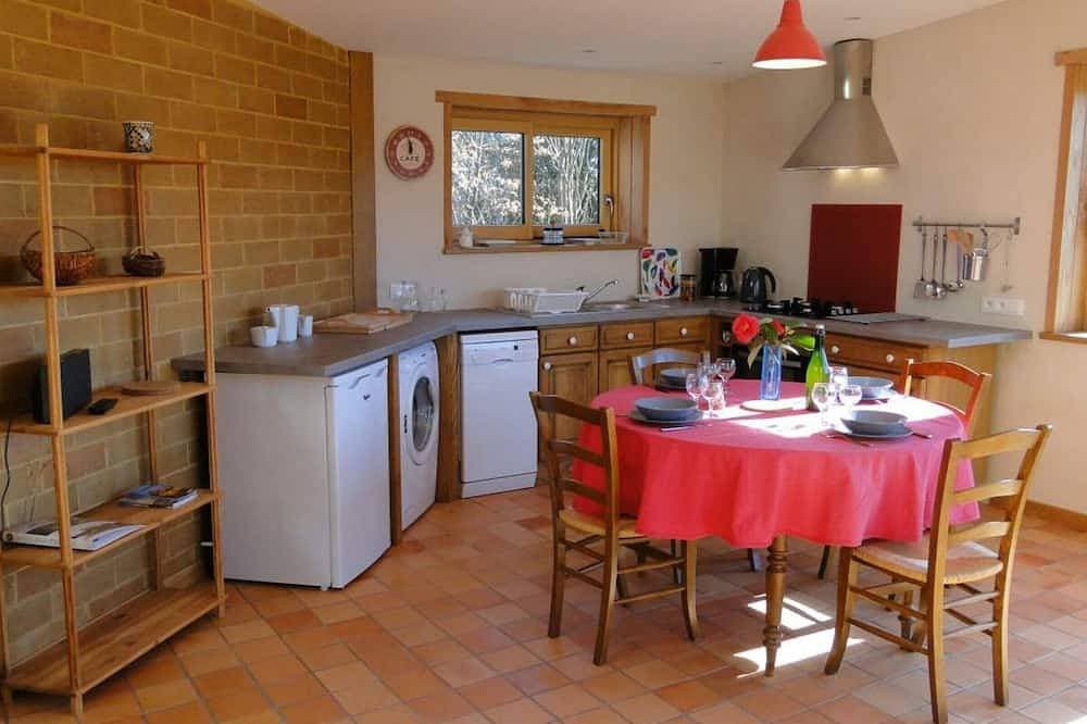 Foto 12 von 16: Ökologisches Haus in der Normandie mit Kamin