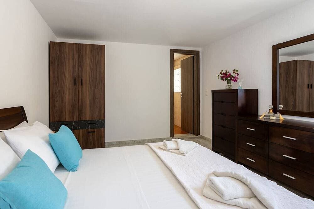 Foto 4 von 30: Sandy Steps Beach Front Suite for 4