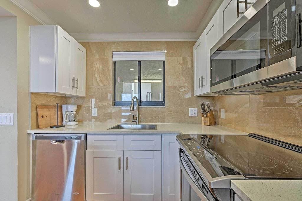 Modern Waterfront Hudson Condo w/ Resort Pool! 1
