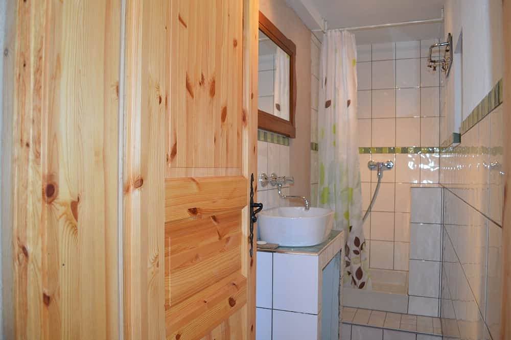 Foto 4 von 30: Kleines rustikales Häuschen mit Terrasse u. Hochgarten in Ortsrandlage