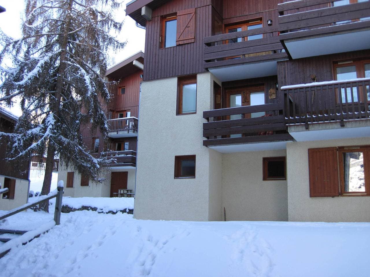 Foto 10 von 12: Studio mit Terrasse, nahe Zentrum und Pisten