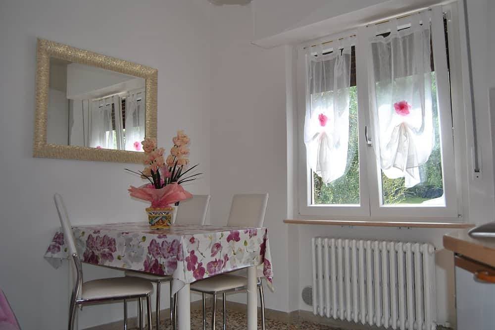Foto 9 von 30: Ferienhaus / Villa - Malcesinekomfortgebäude