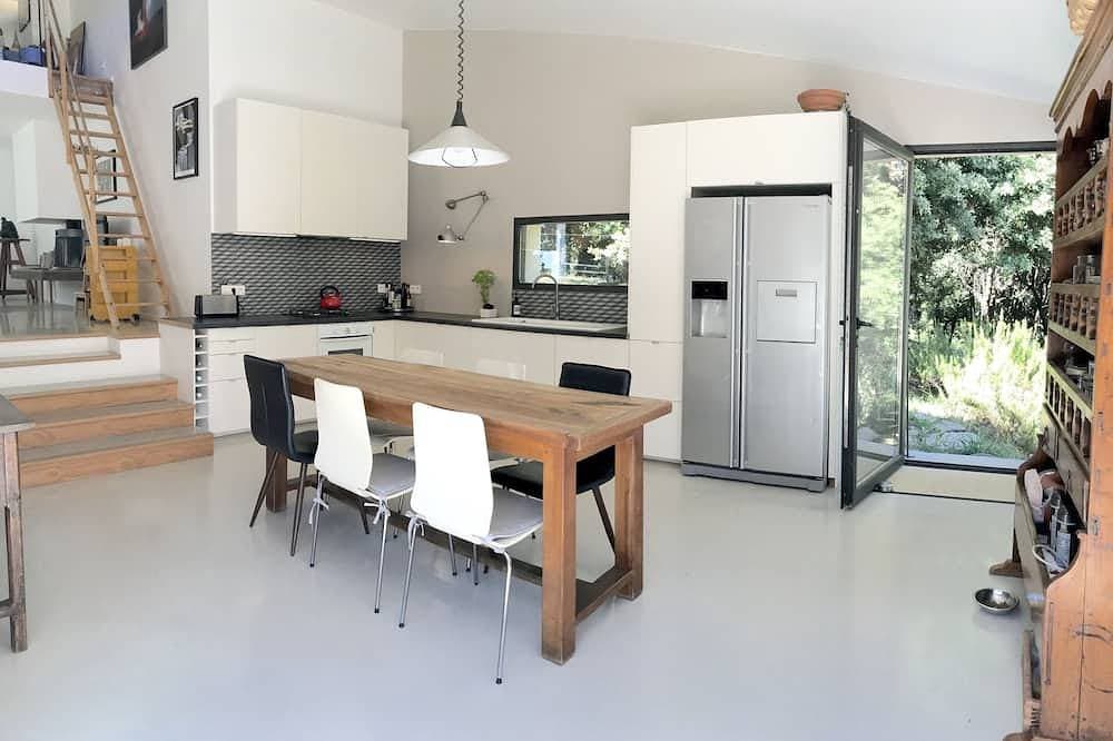 Foto 13 von 28: \"Villa Casabel, spacious and quiet with swimming pool