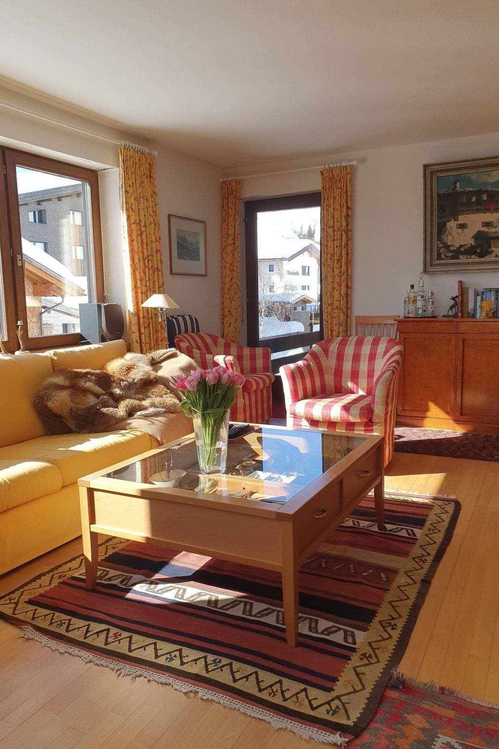 Foto 2 von 14: Gemütliche Ferienwohnung mit Berg- & Seeblick, Balkon & WLAN
