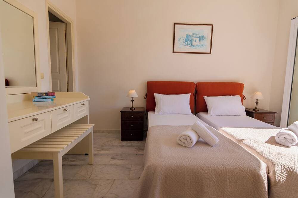 Foto 4 von 30: Private Pool Villa Odyssey in Dassia Corfu