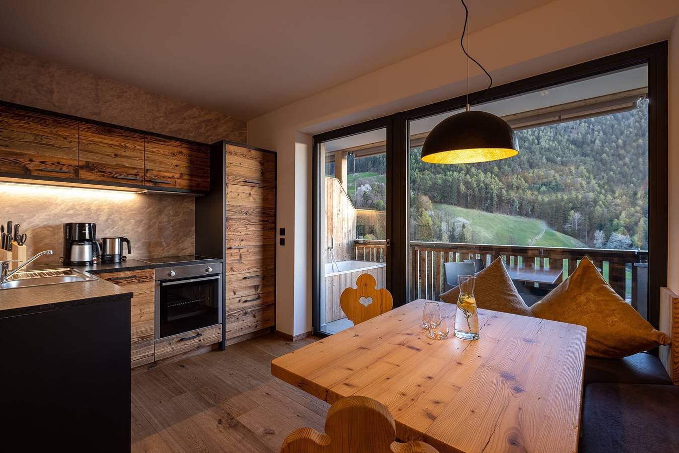 Foto 7 von 33: Ferienwohnung 'Sonnleiten Sonnenadler 4' mit Bergblick, privater Terrasse und WLAN