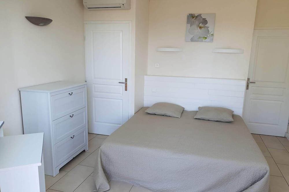 Foto 2 von 30: Villa mit Klimaanlage, sehr ruhig, Meerblick, Schwimmbad, 10 Personen