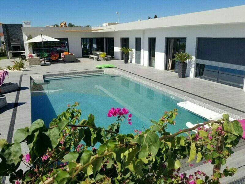 Foto 2 von 34: Villa with Private Pool