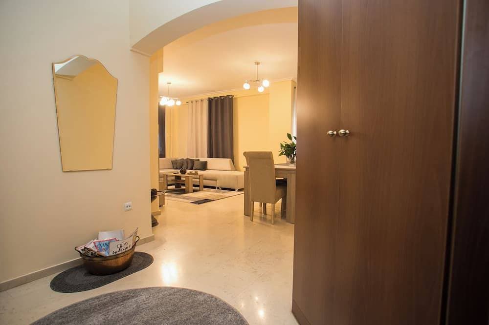 Foto 6 von 14: Athenian Riviera Apartment