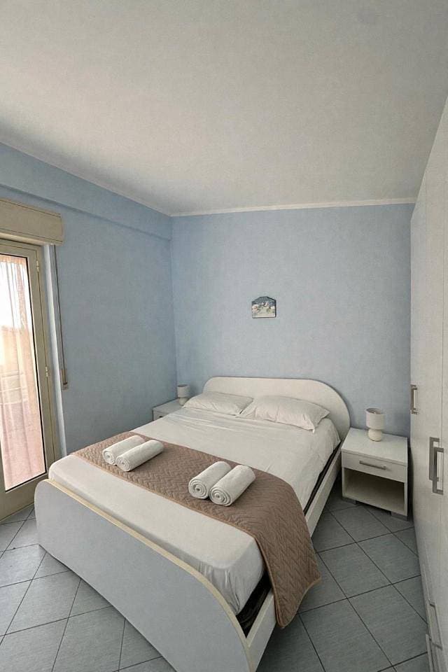 Foto 10 von 54: Two-Bedroom Apartment