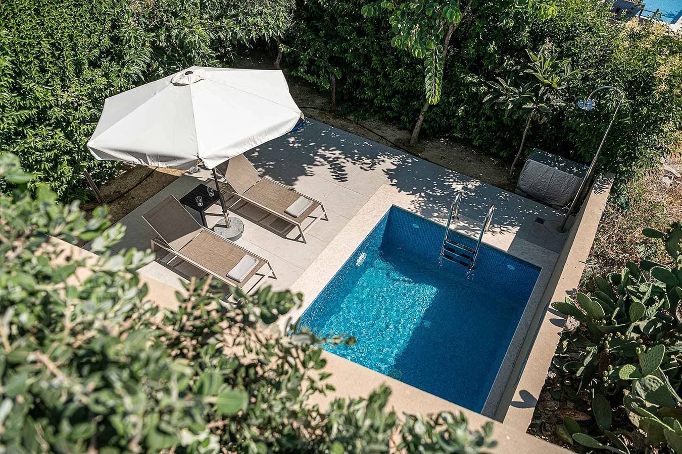 Foto 3 von 93: Villa für 19 Personen mit Garten