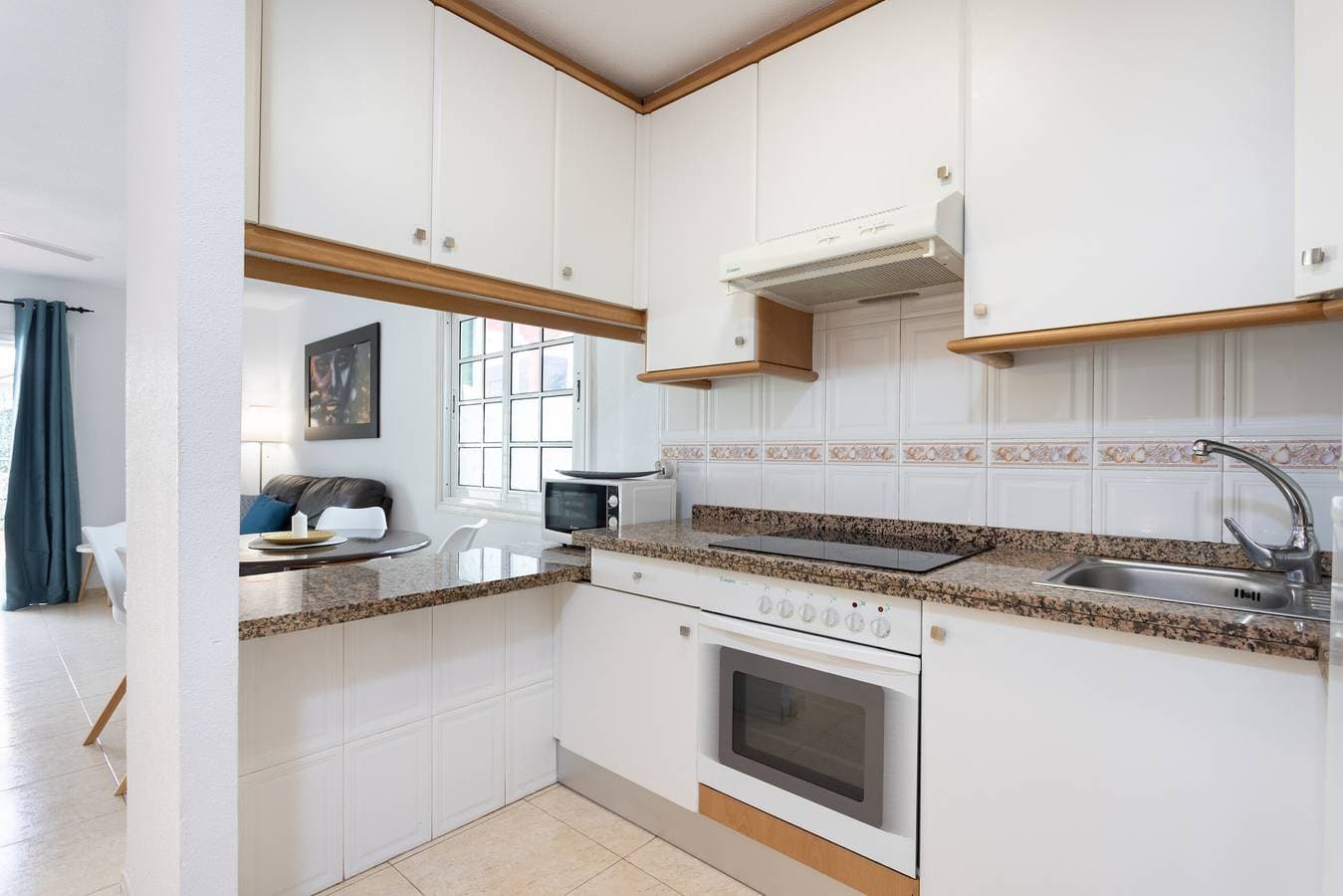 Foto 8 von 39: Ferienhaus für 4 Personen mit Balkon