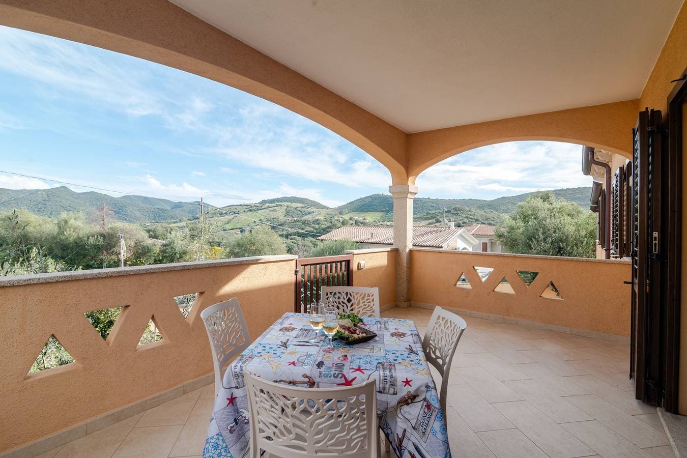 Foto 4 von 23: Apartment 'Lucia' mit Bergblick, privater Terrasse und Klimaanlage