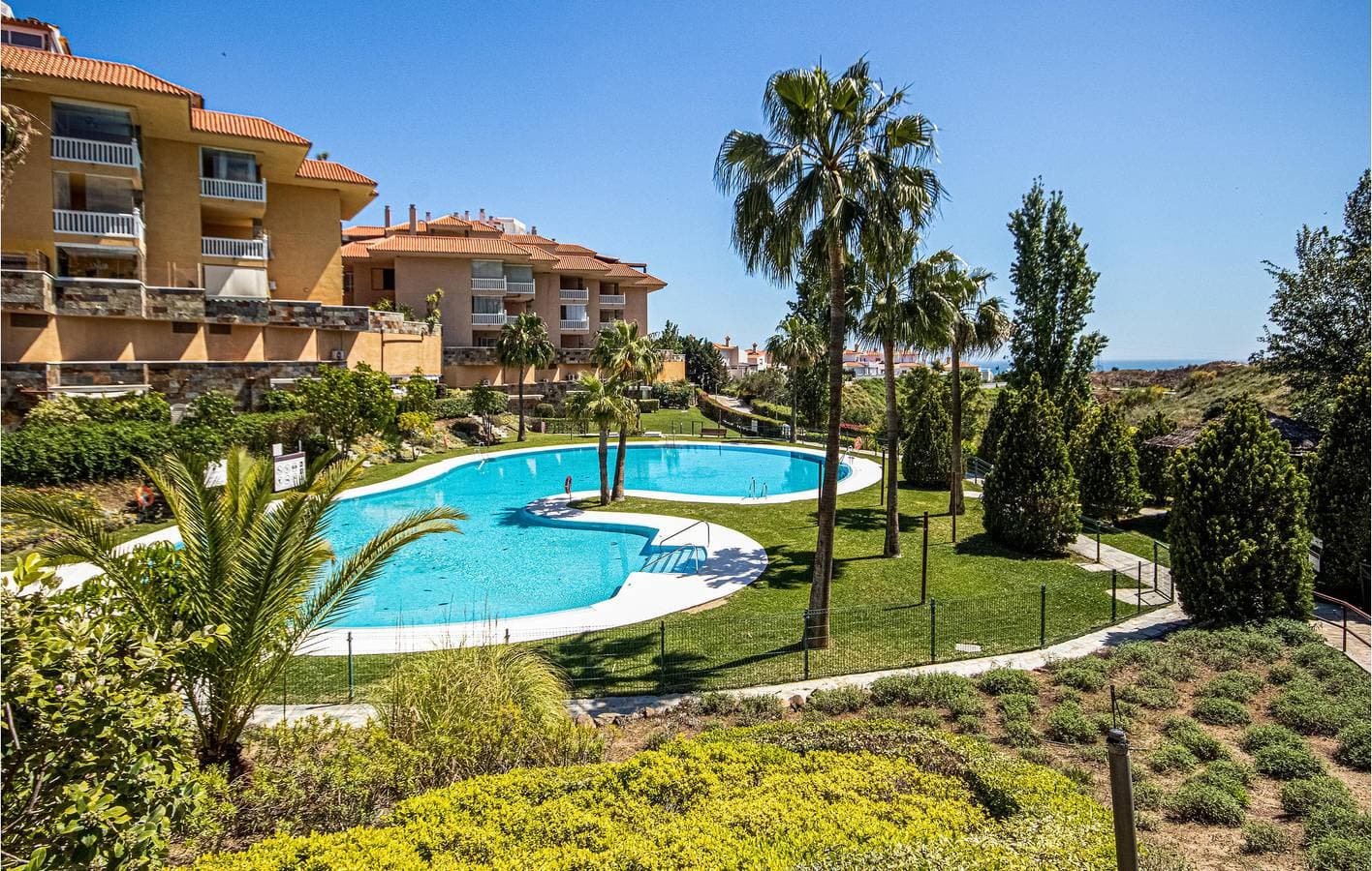 Foto 7 von 30: Torreblanca Oase: 80m² mit AC, Pool & Terrasse