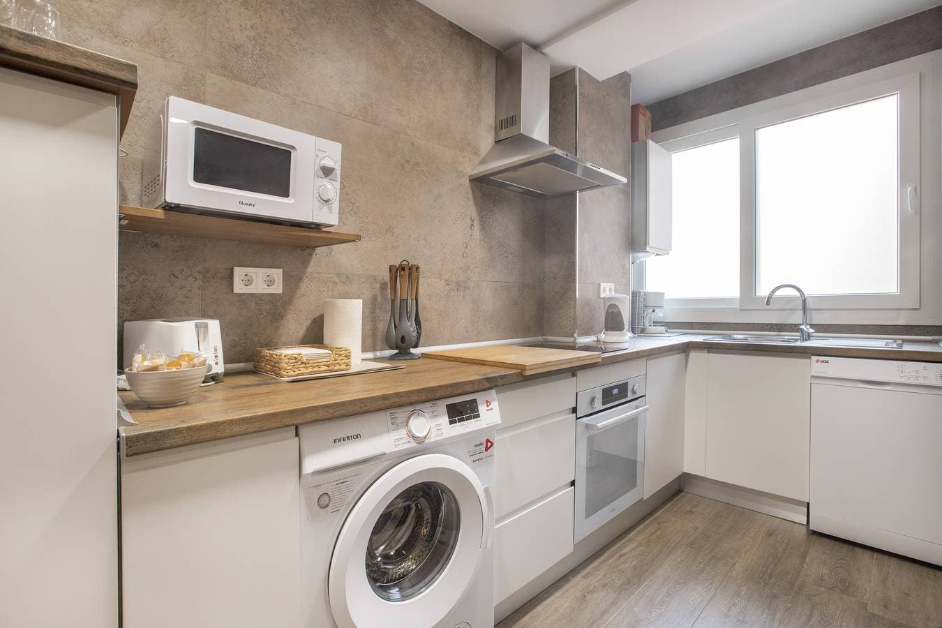 Foto 7 von 27: Ferienwohnung 'La Mejor Ubicacion Con Parking' mit Balkon, Wi-Fi und Klimaanlage