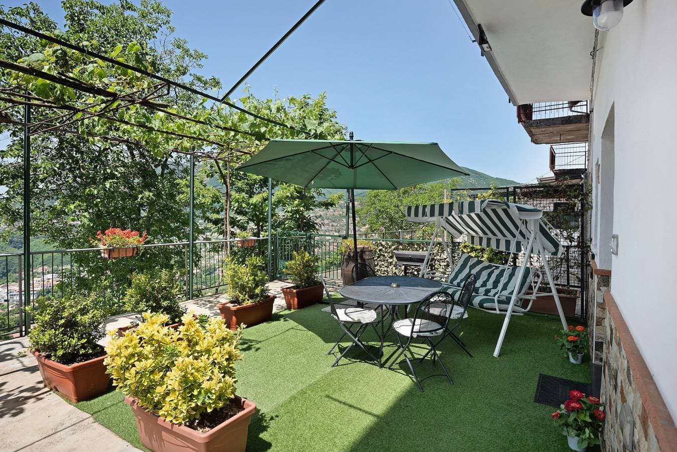 Foto 2 von 21: Apartment 'Bella Veduta Luna' mit Meer- und Bergblick, WLAN und Klimaanlage