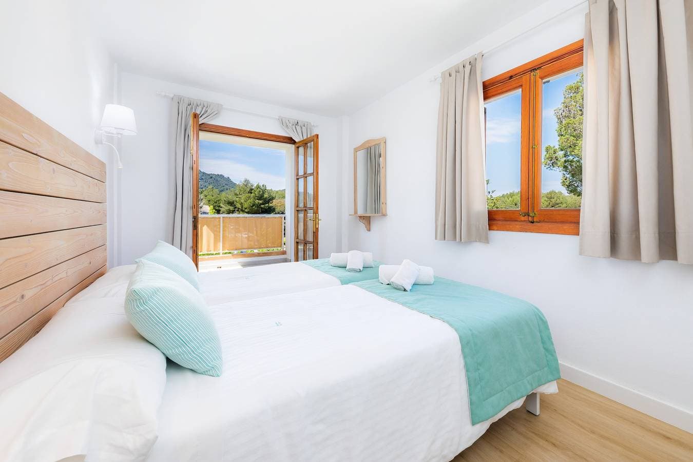 Foto 9 von 27: Strandnahes Apartment mit Zugang zum Pool, einer privaten Terrasse, Klimaanlage und WLAN