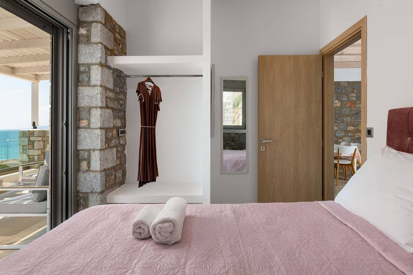 Foto 13 von 50: Villa für 8 Personen mit Balkon