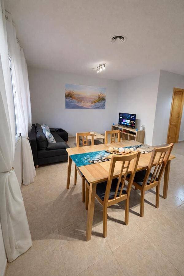Foto 5 von 28: Two-Bedroom Apartment