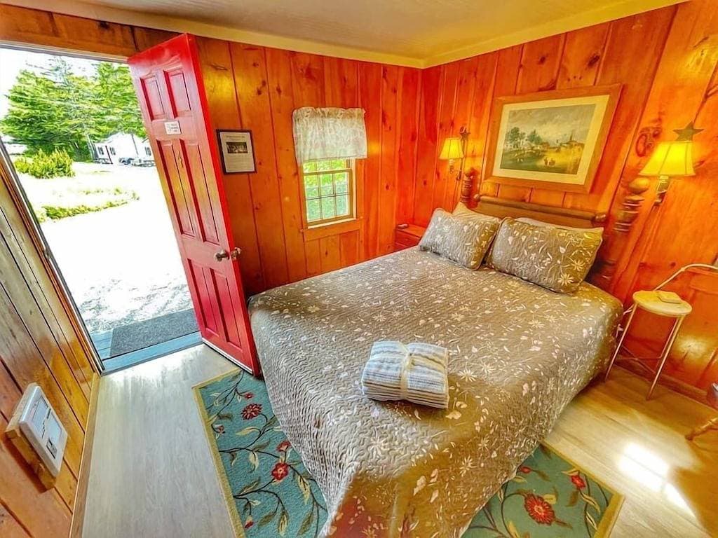Foto 5 von 25: 9 2Br Acadia Cottage w/AC Open Hearth Inn