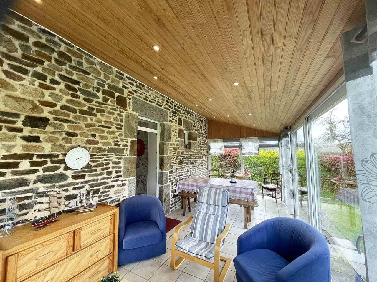 Foto 11 von 22: Gemütliches Haus mit WIFI und Haustiere erlaubt in der Nähe von Mount Cerisy