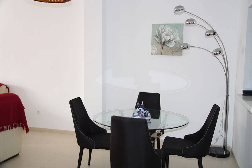 Foto 8 von 13: Beachfront Oasis Del Mar I – Ground Floor 2 Bed / 2 Bath with Pool