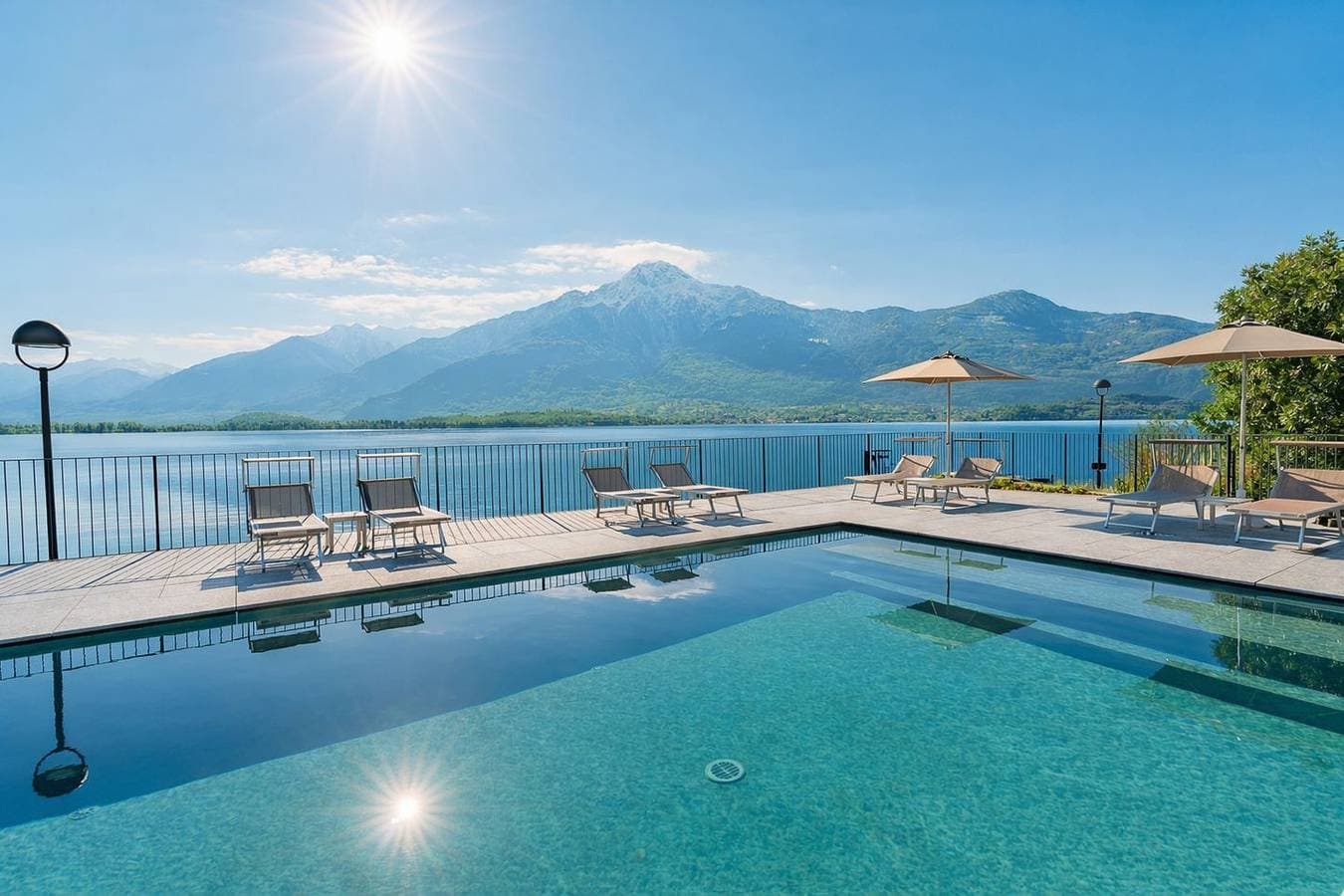 Ferienresidenz mit Pool direkt am See Apartment Le Gemme Domaso 1