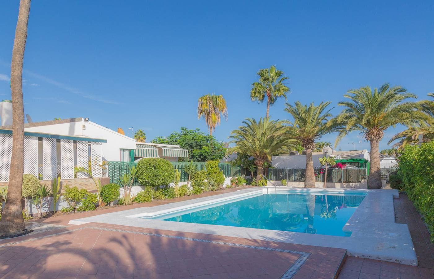 Foto 8 von 41: Charming Bungalow - Private Terrace, AirCon & Pool