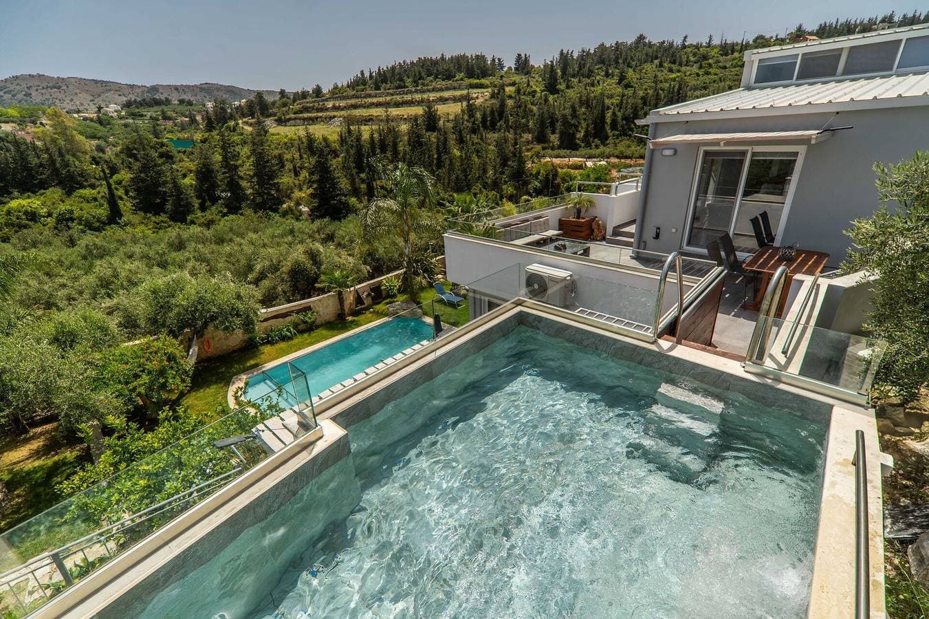 Foto 6 von 46: Villa für 6 Personen mit Pool