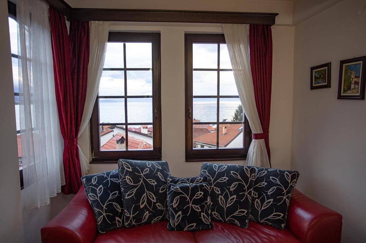Foto 8 von 17: Deluxe Apartment with Lake View
