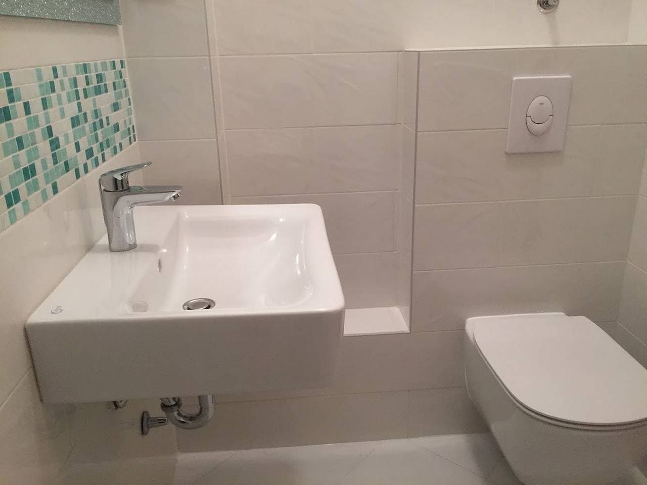 Foto 13 von 15: 3-Zimmer-Ferienwohnung am Strand Drasnice, Makarska -a