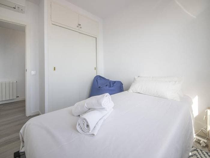 Foto 12 von 39: Ferienwohnung für 6 Personen mit Balkon
