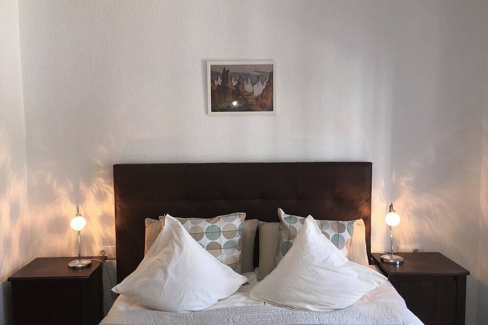 Foto 3 von 30: Albir Apartment in Haus mit Gemeinschaftspool, mit dem Garten